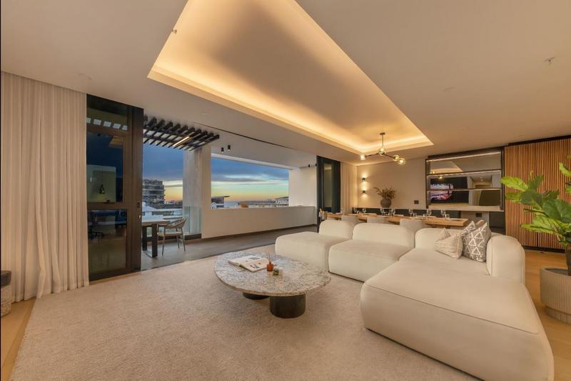 3 Bedroom Property for Sale in Sea Point Western Cape